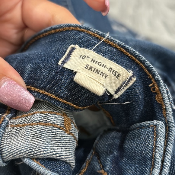 Madewell 10” High Rise Skinny Jeans - Picture 3 of 8